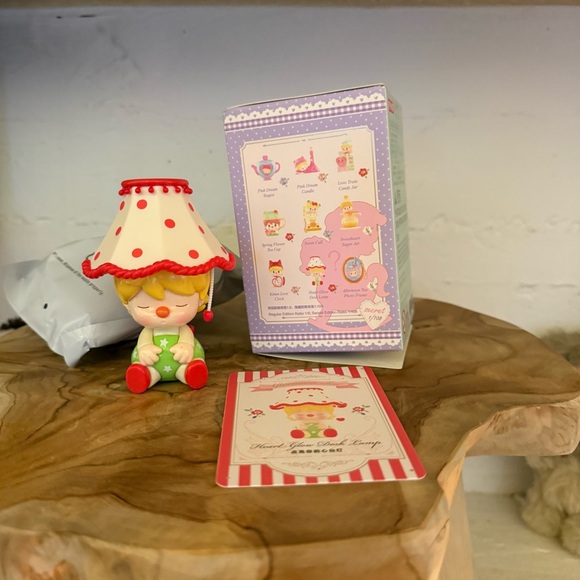 NEW Popmart Sweet Bean
Afternoon Tea Series Figures Heart Glow
Desk Lamp - Picture 9 of 9